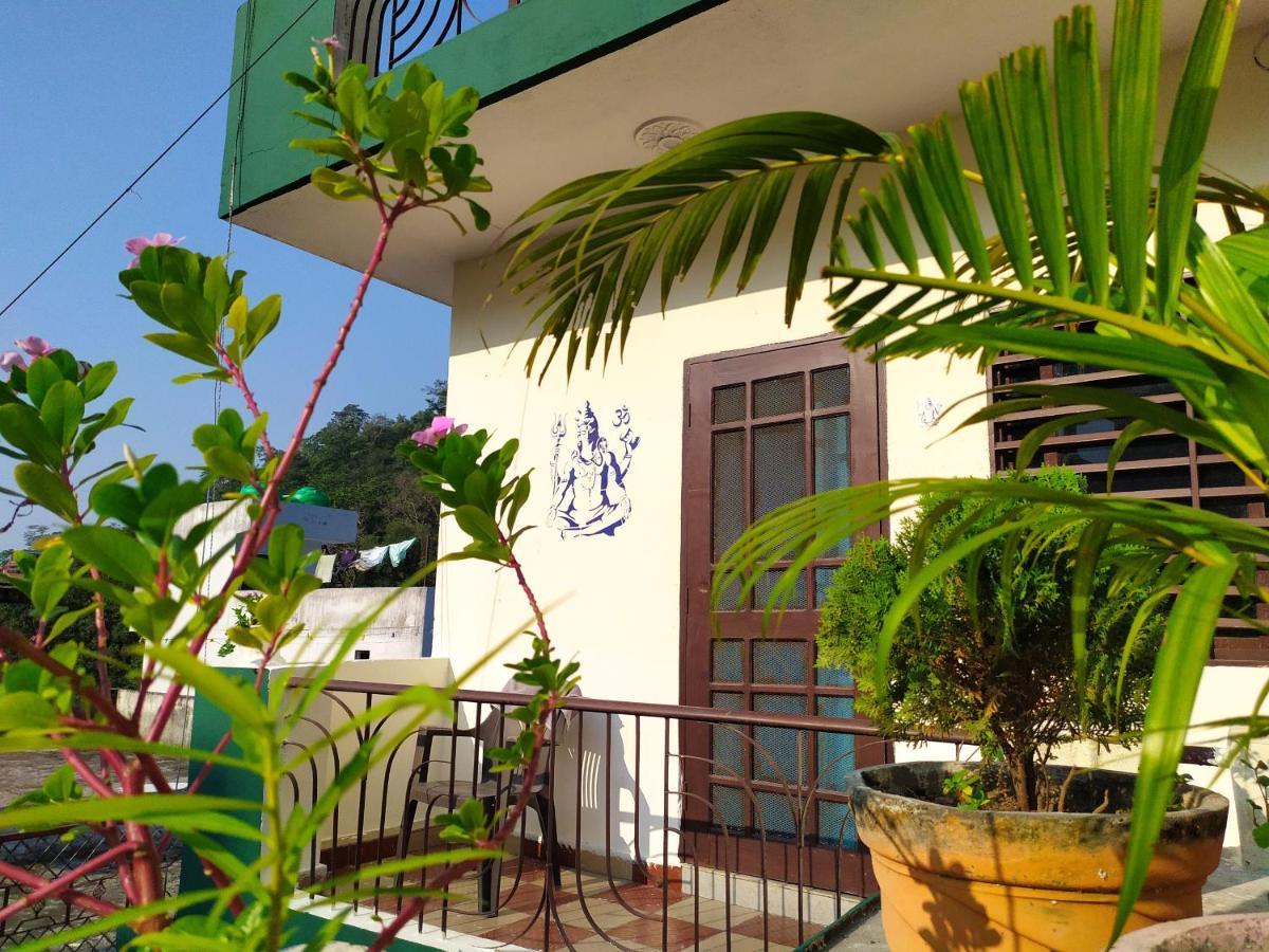 Anjali Home Stay Рішикеш Екстер'єр фото