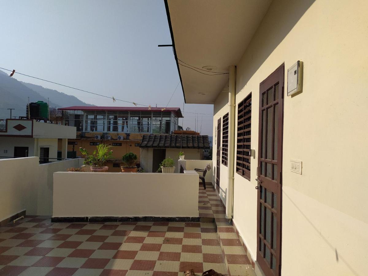 Anjali Home Stay Рішикеш Екстер'єр фото