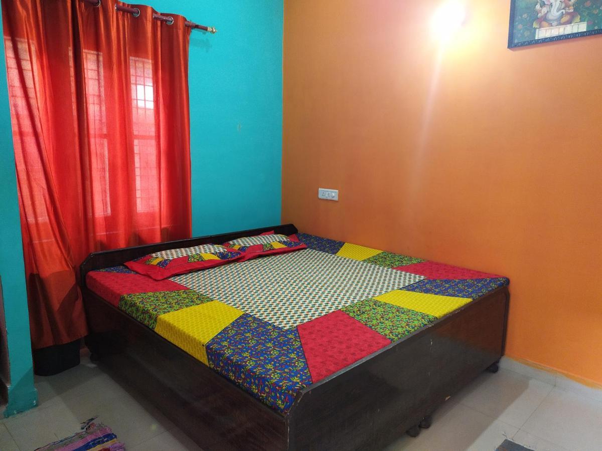 Anjali Home Stay Рішикеш Екстер'єр фото