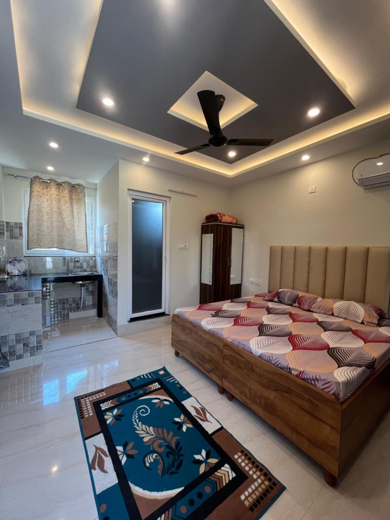 Anjali Home Stay Рішикеш Екстер'єр фото