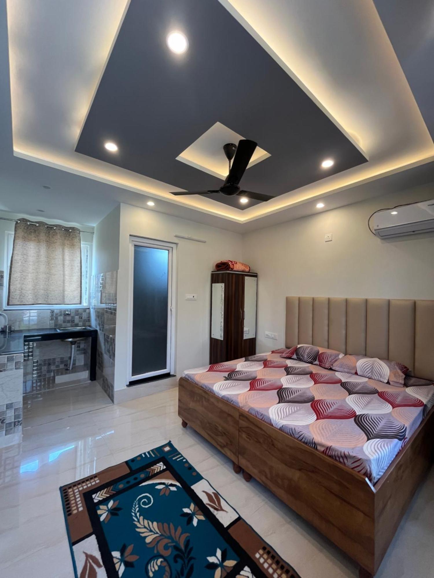 Anjali Home Stay Рішикеш Екстер'єр фото
