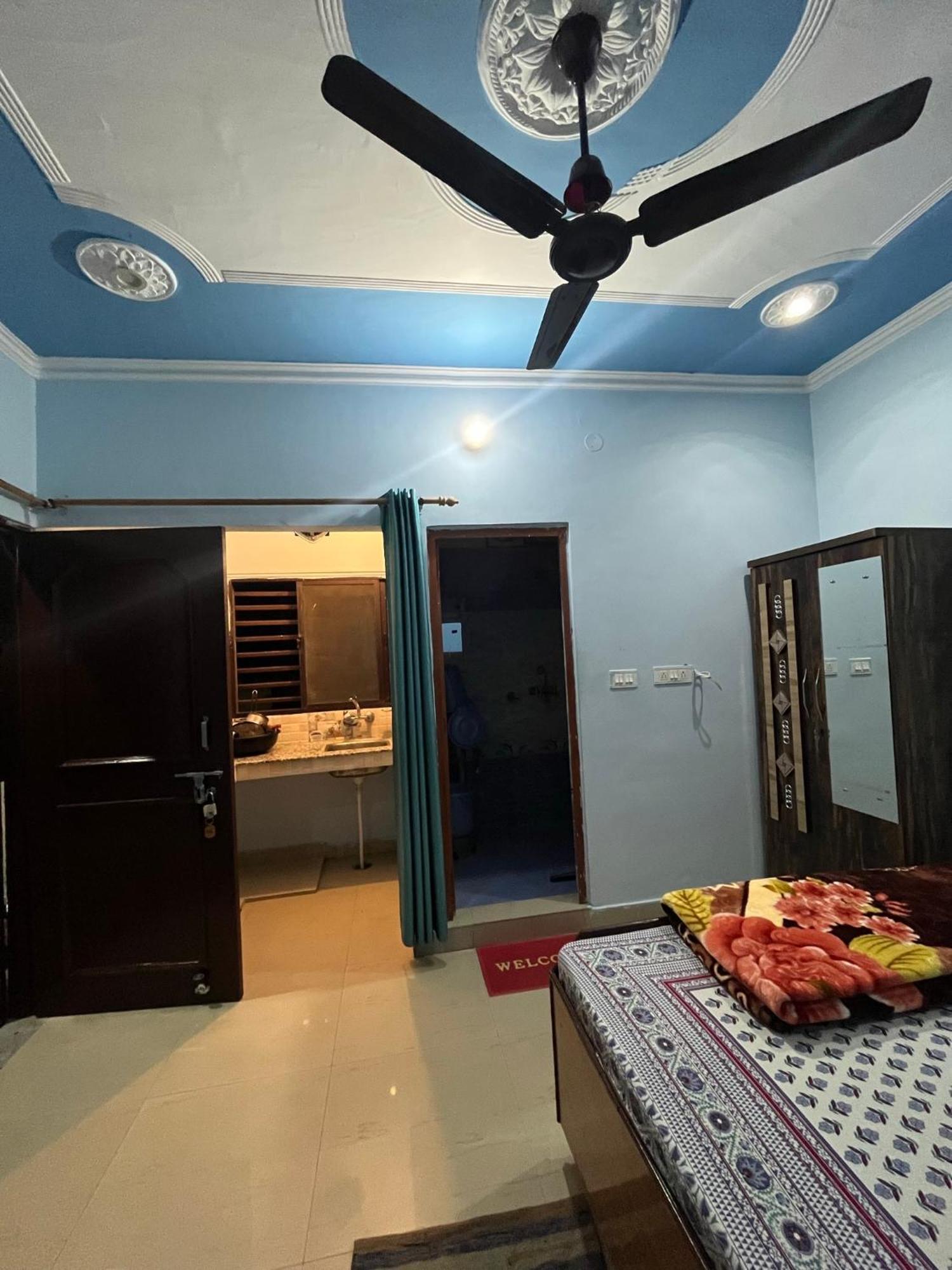 Anjali Home Stay Рішикеш Екстер'єр фото
