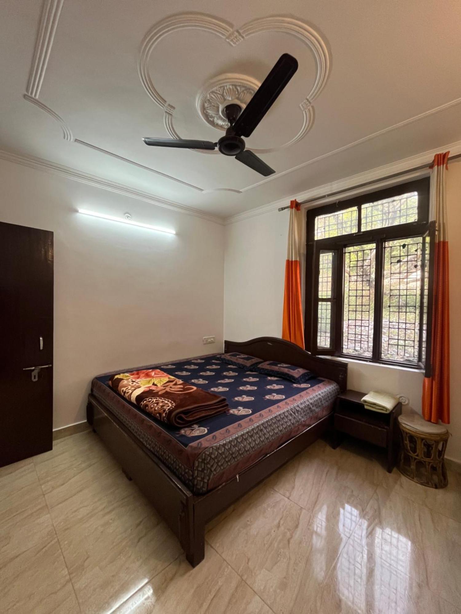 Anjali Home Stay Рішикеш Екстер'єр фото