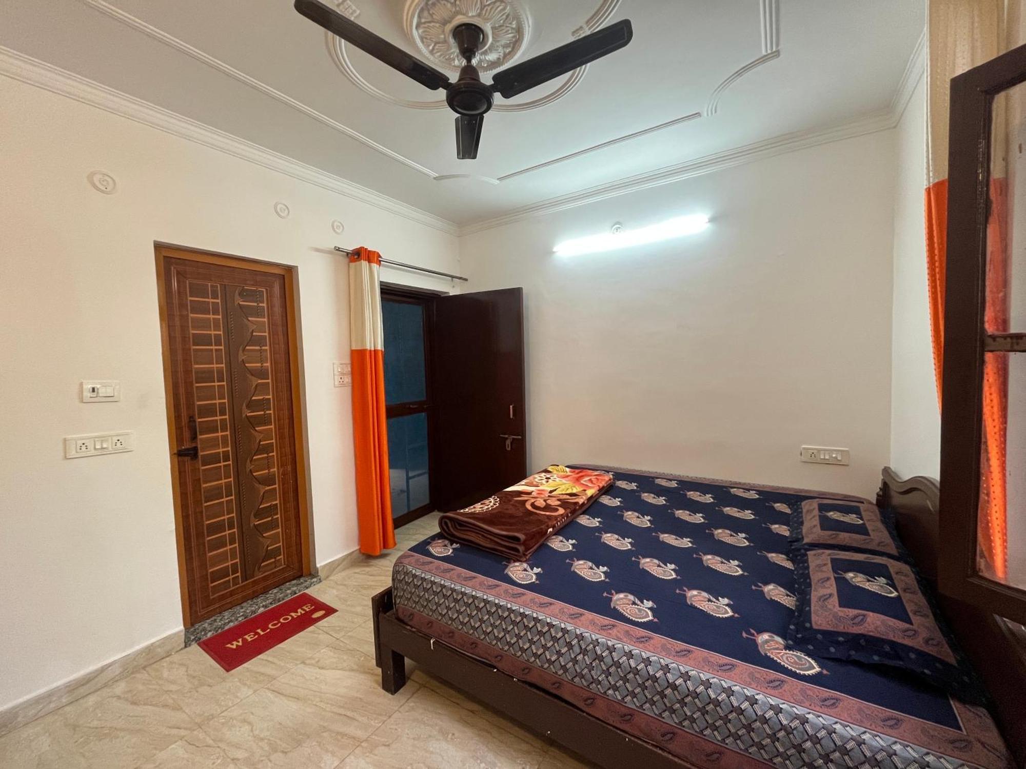 Anjali Home Stay Рішикеш Екстер'єр фото