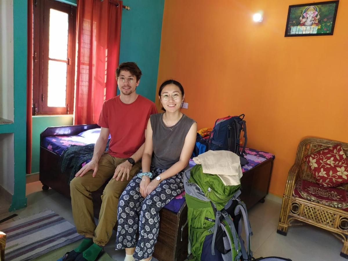 Anjali Home Stay Рішикеш Екстер'єр фото